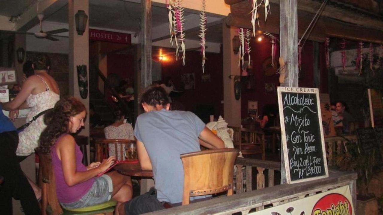 Ubud Market Hostel Exterior photo