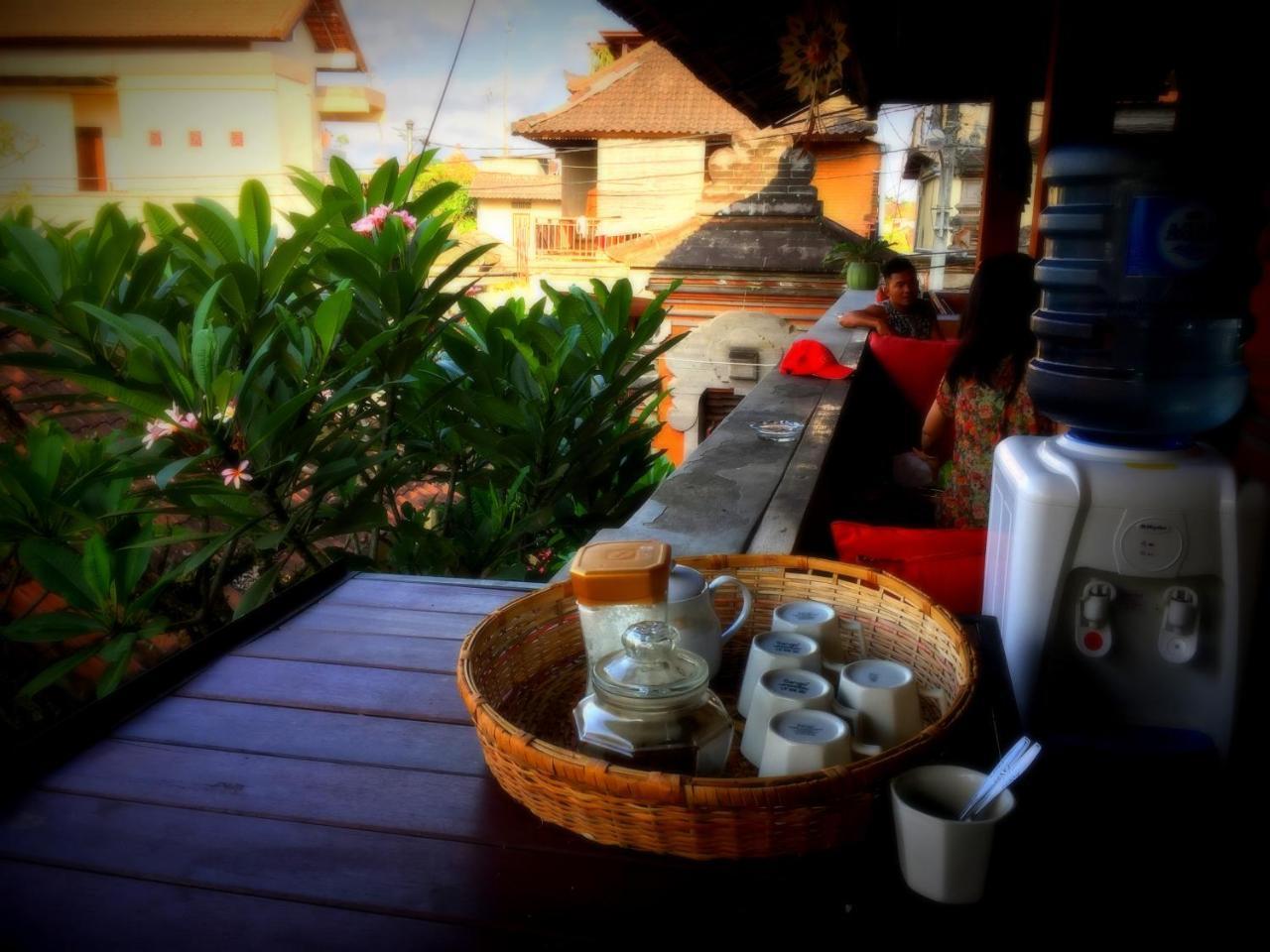 Ubud Market Hostel Exterior photo